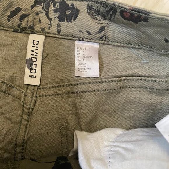 NEW H&M Skinny Regular High Rise Ripped Jeans Skull & Floral Print Khaki Green - Picture 6 of 7